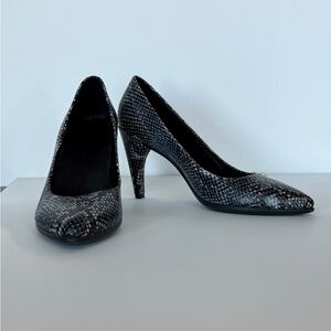 Elegant Snake Black and Gray Ecco Women's Pumps